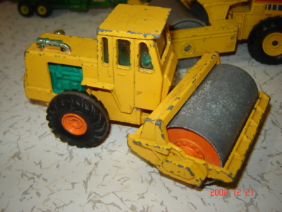 Corgi eskilerden  RASCAL ROAD ROLLER